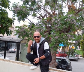 Akaki Arjevanidz, 46, Irakleion