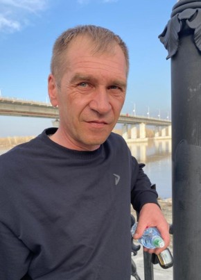 Виктор из Белоярска 47 лет