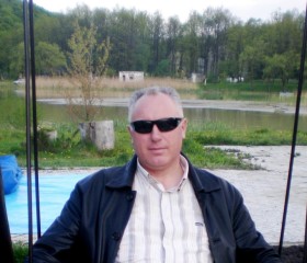 Валерий, 61 год, Троицк (Московская обл.)