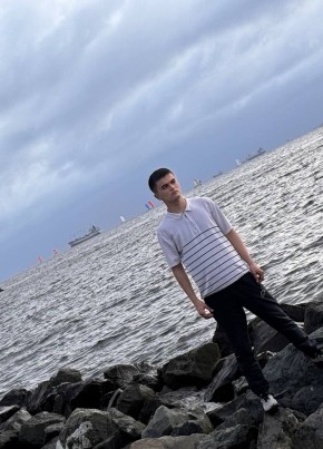 Андрей из Владивостока 19 лет