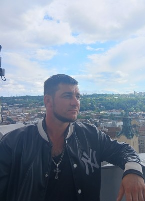 Андрей из Львова 34 года
