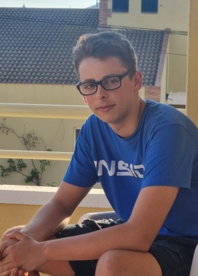 Alex cols, 19, Spain, Sant Sadurni d Anoia