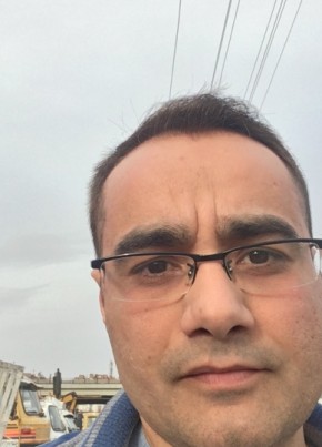Aytuğ, 46, Türkiye Cumhuriyeti, Ankara