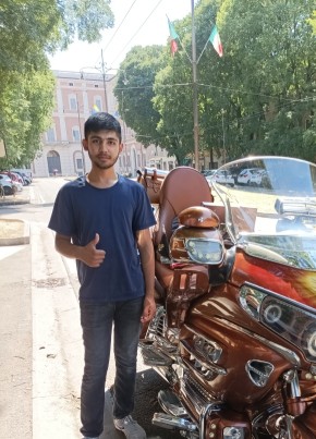 Abdullah Cheema, 19, Repubblica Italiana, Modena