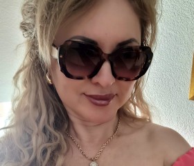 Irischa, 45, Stuttgart