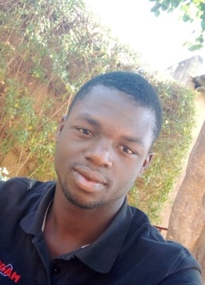 Sanga, 28, Burkina Faso, Bobo-Dioulasso