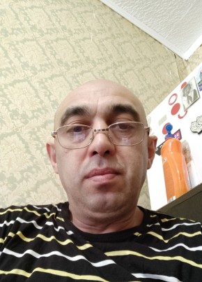 Дахир из Москвы 47 лет
