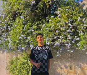 Joseph, 18, Ben Arous