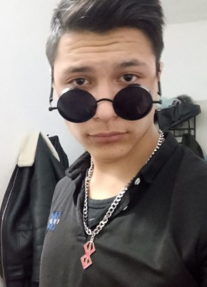 Максим