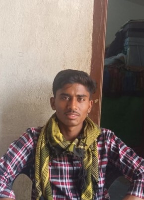 Sameer Bhai, 22, India, Barauli