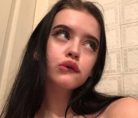 Alina, 19, Prague