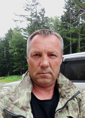 Вячеслав из Долинска 52 года