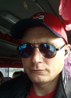 Денис, 42, Россия, Холмск