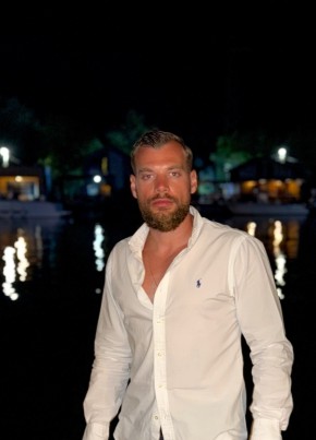 Дмитрий из Москвы 44 года