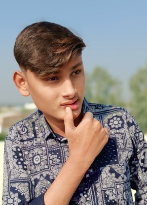 Ayan, 19, India, Ahmedabad