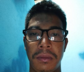 James, 29, Samut Songkhram