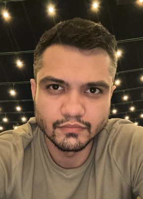 Farid из La Villa y Corte de Madrid 33 года