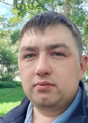 Иван, 35, Россия, Новоульяновск
