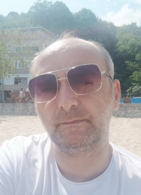 Tayfun из İstanbul 48 лет