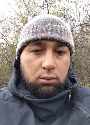 Валичон Азамата из Новосибирска 29 лет