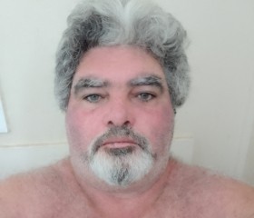Daniel, 43, Brisbane
