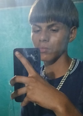 Cesar из Tegucigalpa 18 лет
