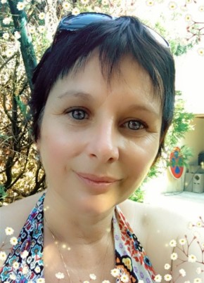 Nina, 49, République Française, Vannes