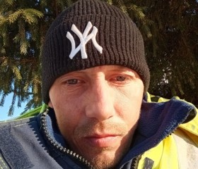 Илья, 32 года, Казань