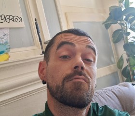 Pierre Marie, 37, Fougeres