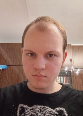 Михаил из Москвы 22 года