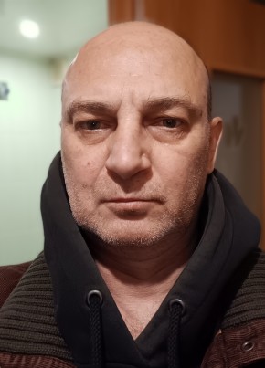 Денис из Тольятти 53 года