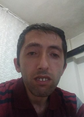 Erdal, 37, Türkiye Cumhuriyeti, Perşembe