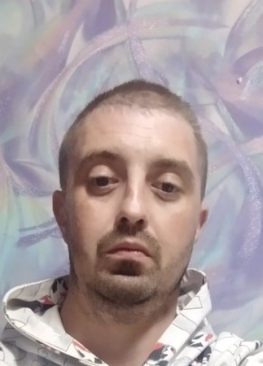 Иван, 34, Россия, Бежецк