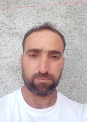 حسين قاسم из Niterói 31 год