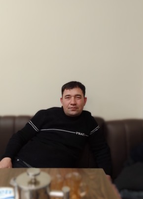Рустам из Маймы 41 год