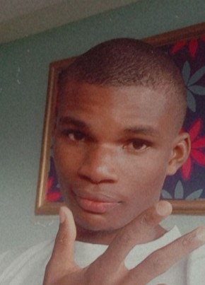 Daved, 21, Nigeria, Abuja