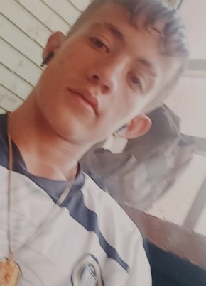 Camilo из Soacha 18 лет