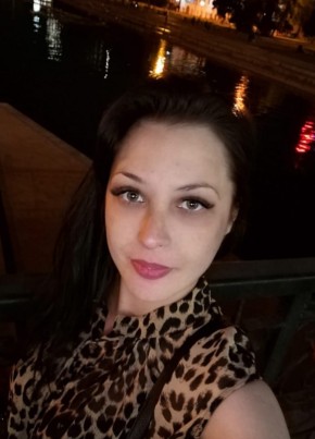 Анастасия, 34, Россия, Екатеринбург