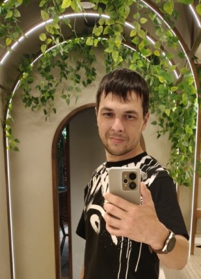 Кирилл из Братска 34 года