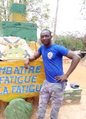 Palawiya, 18, République Togolaise, Lomé