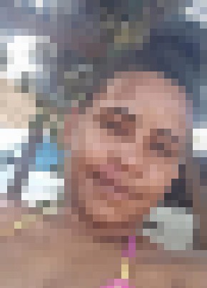 Yasmin Cristina из Uruaçu 19 лет