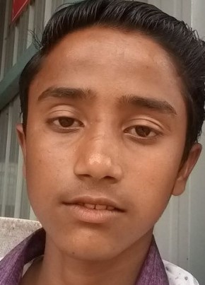 Shabir, 22, India, Turmeric city