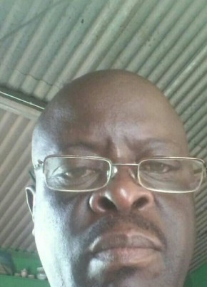 Gerson, 64, Namibia, Windhoek