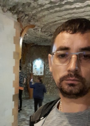 Анатолий из Auray 41 год