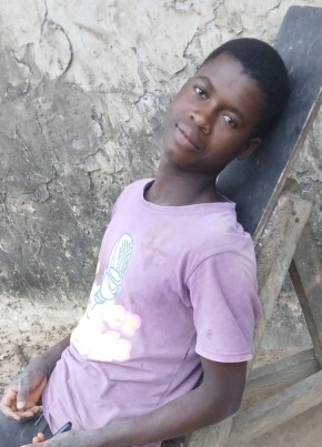 Abra из Abidjan 20 лет