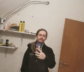 Loulou, 22, La Louviere