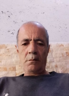 Ali из Tizi Ouzou 57 лет
