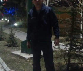 денис, 40 лет, Бишкек