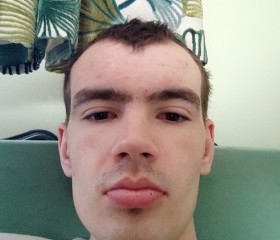 Dmitro Bіliy, 24, Walkden