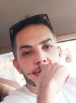 Frank, 25, Berlin